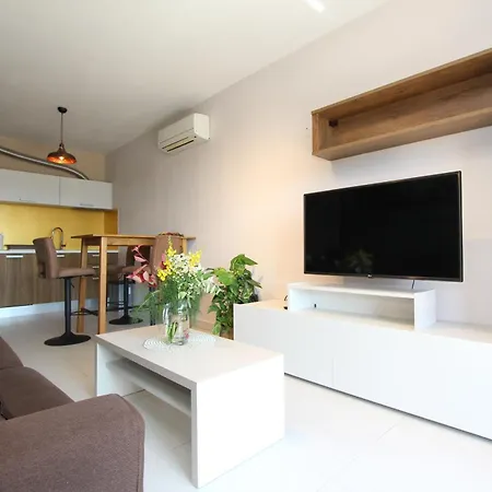 Apartament Dan