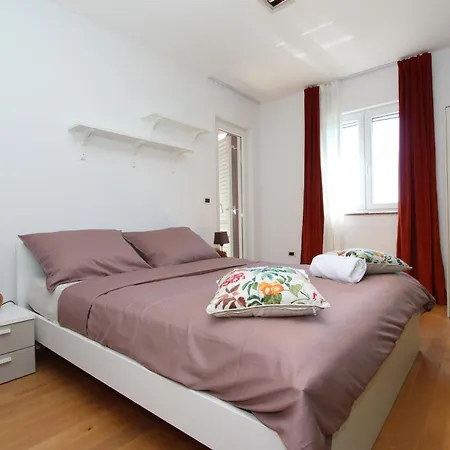 Dan Apartman *
