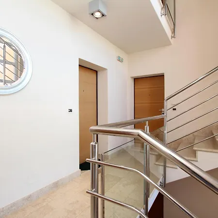 Apartman Dan